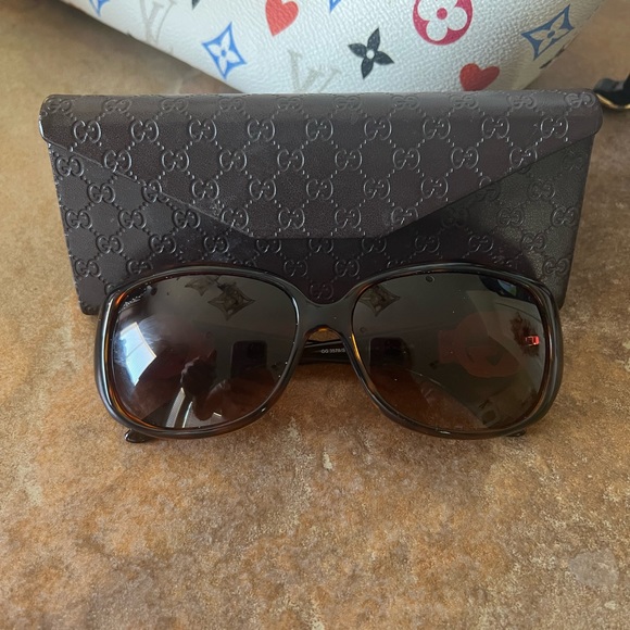 Gucci Accessories - Gucci sunglasses